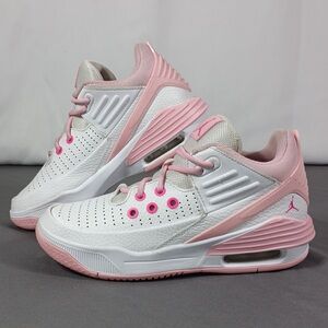 Jordan Max Aura 5 Girls Grade School White / Fierce Pink Size 4.5Y #FD8789-116